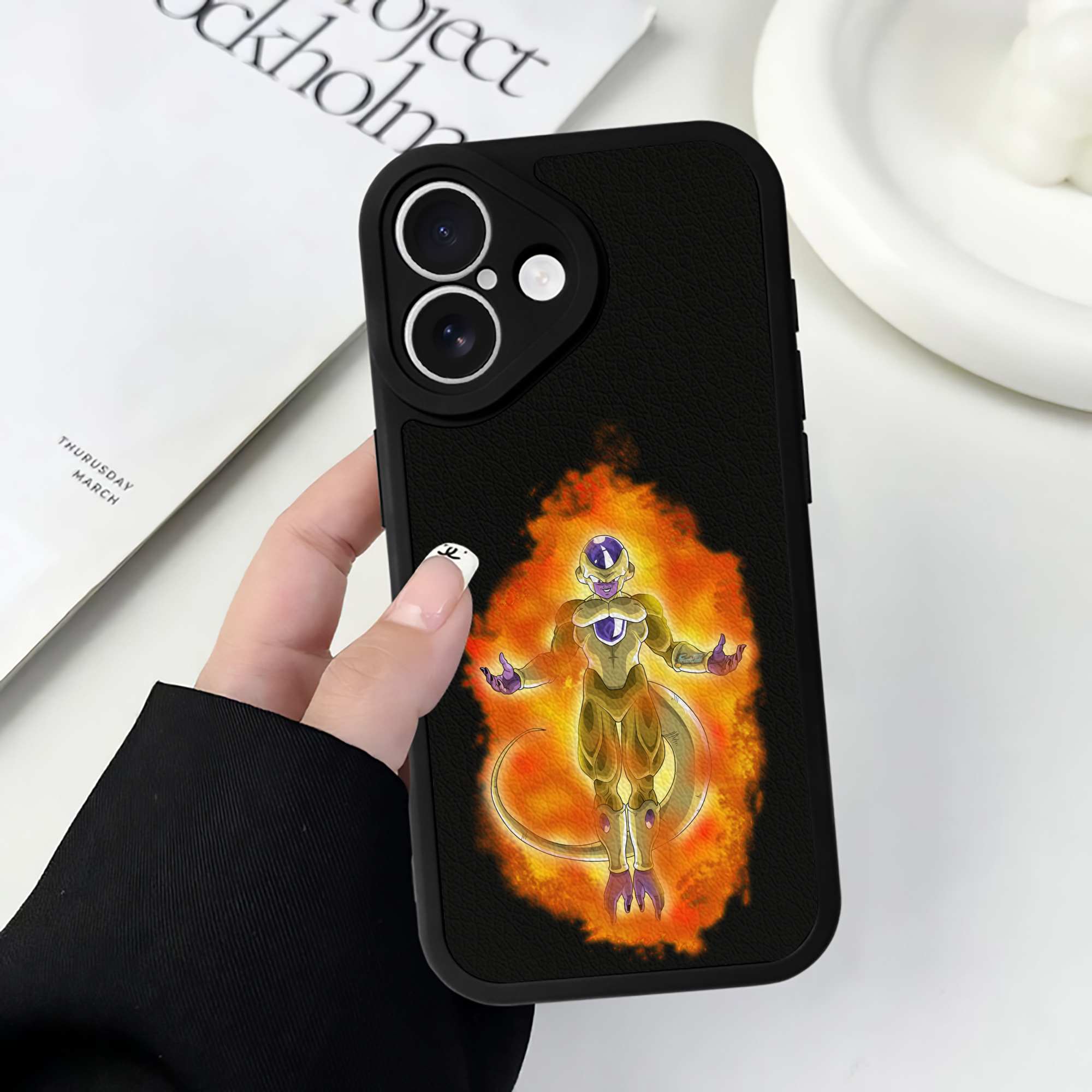 （画像用） ドラゴンボール フリーザ DRAGON BALL Frieza 【iPhone 16シリーズ対応】シリコンスマホケース（レザー調） 材質：シリコン